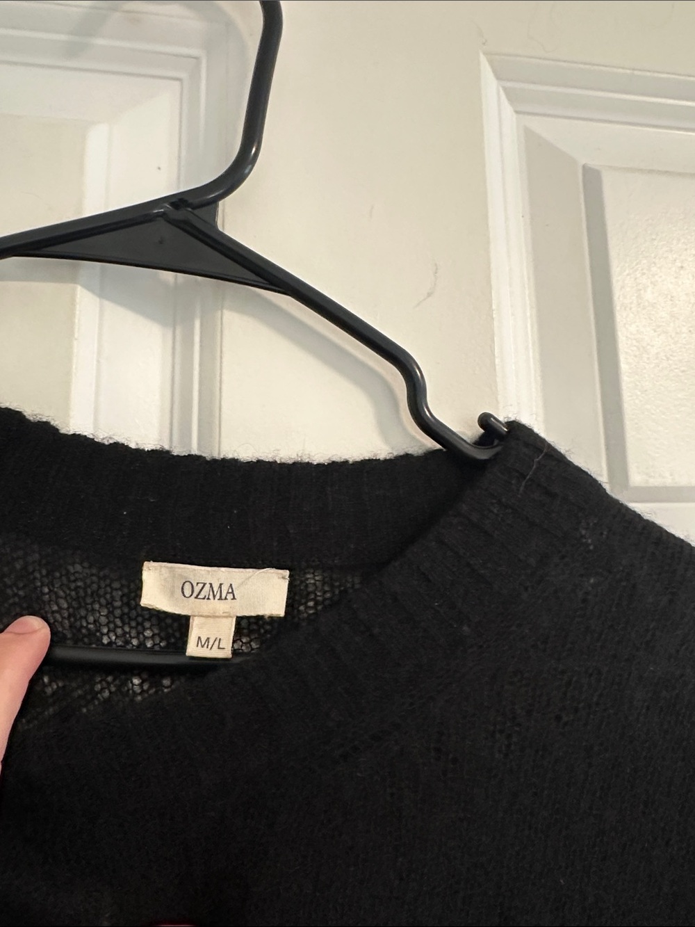 EUC Ozma Chleo Crew Sheer Alpaca Blend in Black size M/L - Picture 5 of 12